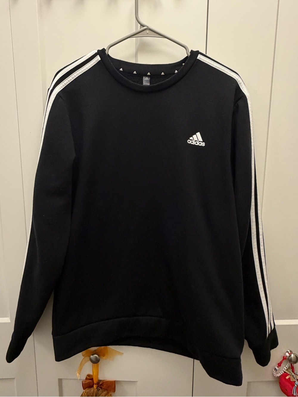 Adidas Sweatshirt